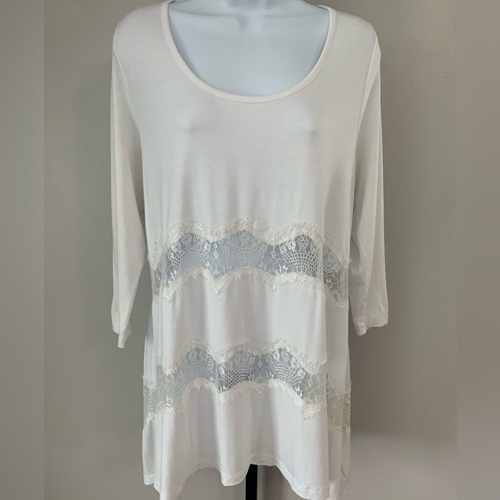 Lynn Ritchie Silver Chic White Lace Accent Women's Tunic